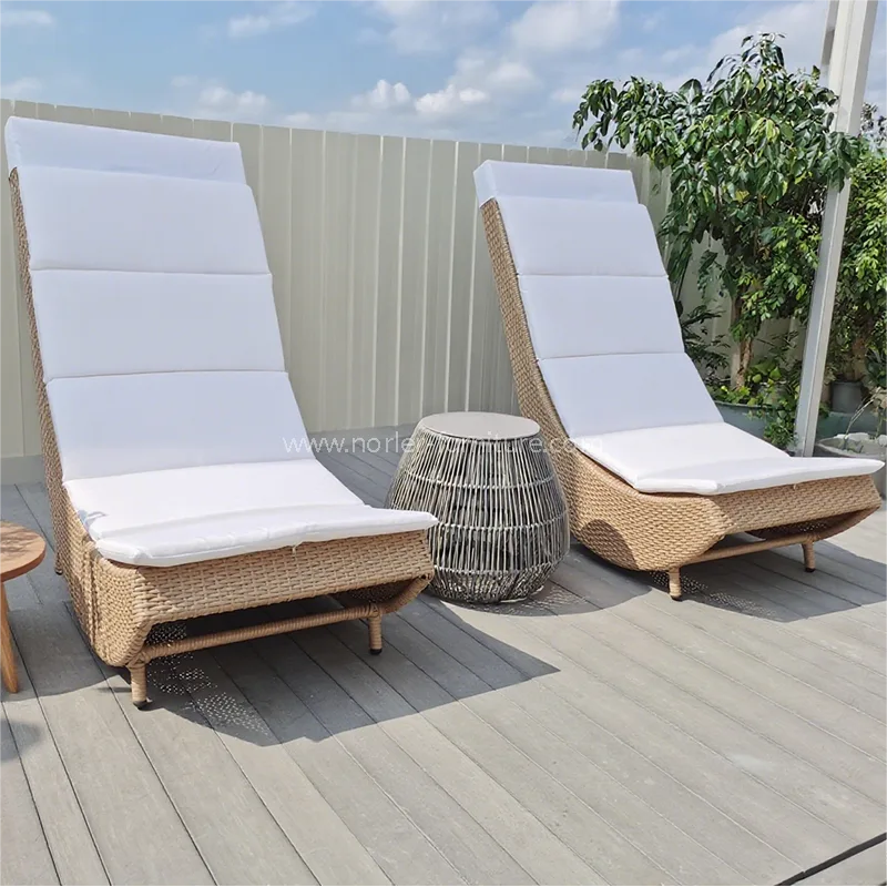 Zunanji prosti čas aluminijast okvir PE Rattan Sun Lounger